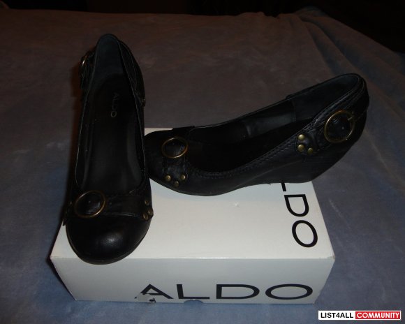 ALDO Black Leather 2 3/4" Wedge Heels Shoes Women's 9 (39)