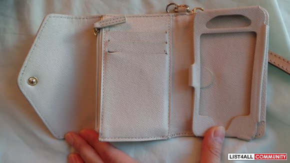 MICHAEL KORS - Vanilla iPhone 3G/3GS/4/4S Leather Wristlet - $25