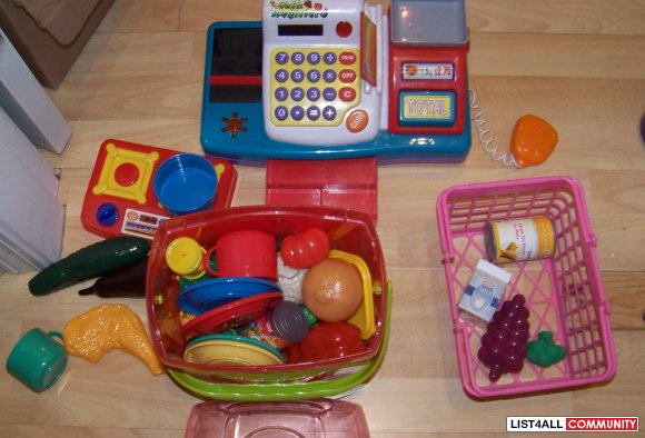 delicious boutique and cash register