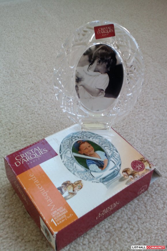 Brand New Crystal Glass Oval Picture Frame
