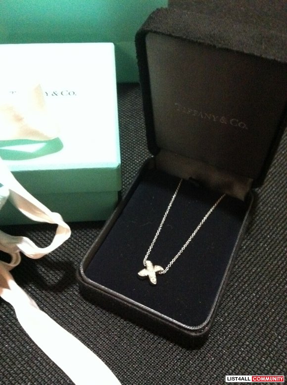 Tiffany&Co. - Tiffany Signature™ Necklace