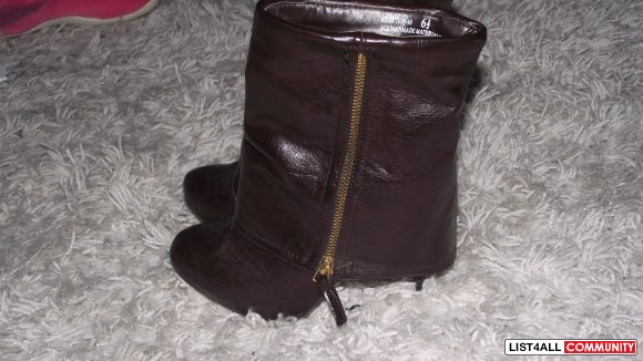 BROWN ZIP UP ANKLE BOOTS