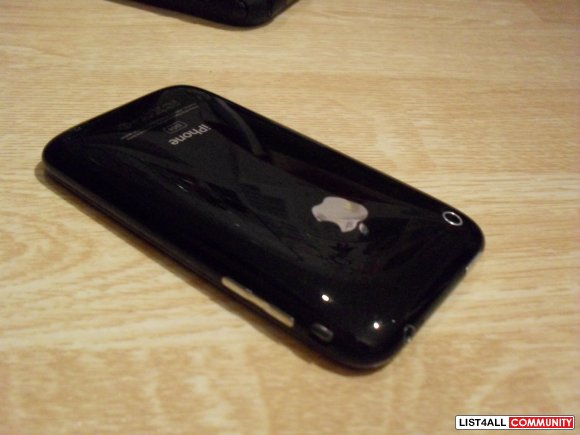 iPhone 3GS 32GB with EXTRAS