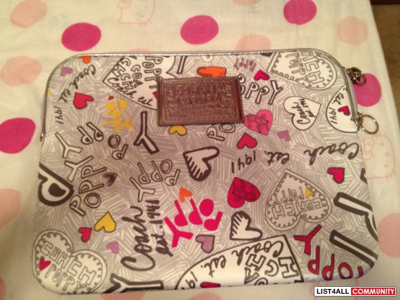 Coach Poppy Grafitti Laptop case grey