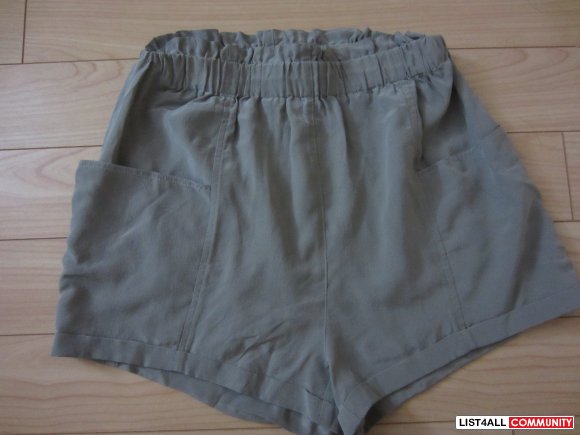 Aritzia: Wilfred High-Waisted Shorts in Taupe - XS