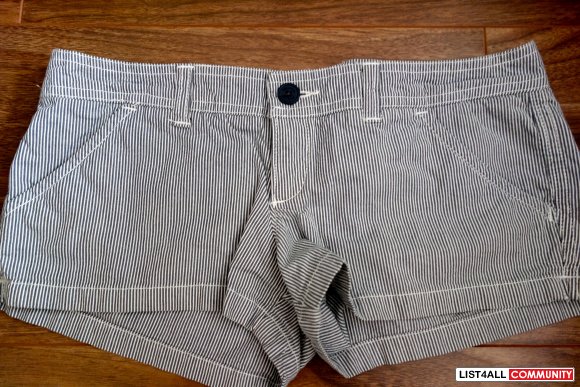 Hollister co shorts - size 1