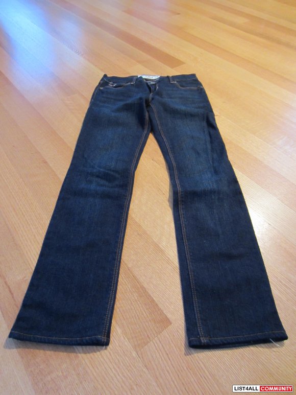 Hollister Jeans size 1S