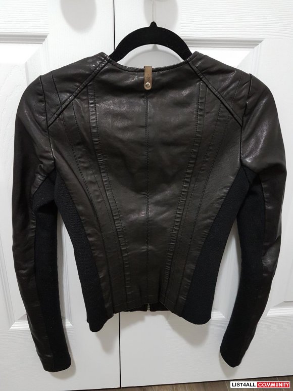 New XXS Black lambskin Mackage leather jacket