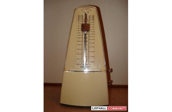 Nikko Metronome