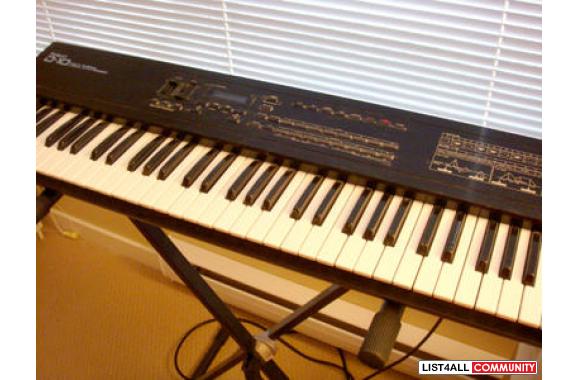 ROLAND D10 KEYBOARD - Great Condition!