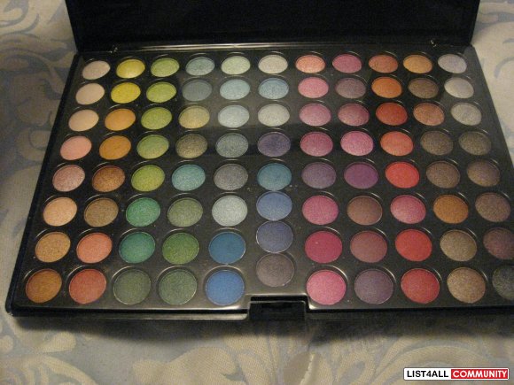 88 COLORS PALETTE in MATTE AND SHIMMER EYESHADOW