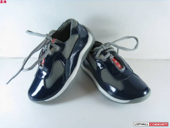 NEW AUTHENTIC PRADA RED LEATHER CHILDREN'S  www.kickshopping.com