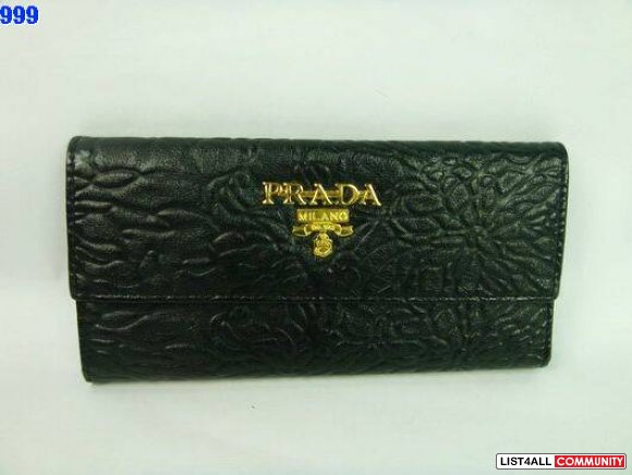 Authentic PRADA Pink Leather Wallet www.kickshopping.com