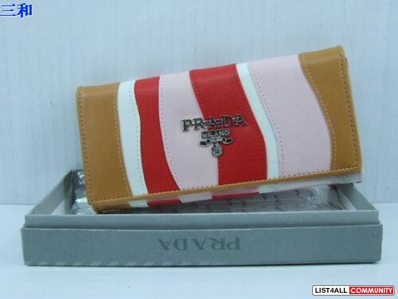 Authentic PRADA Pink Leather Wallet www.kickshopping.com