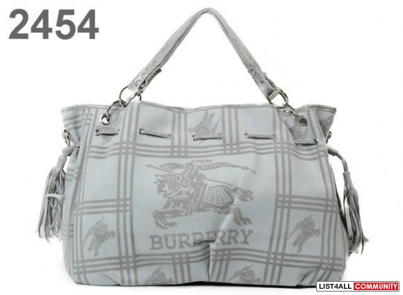 Authentic Burberry Mini Lola Novacheck Barrel Bag - NR! www.kickshoppi