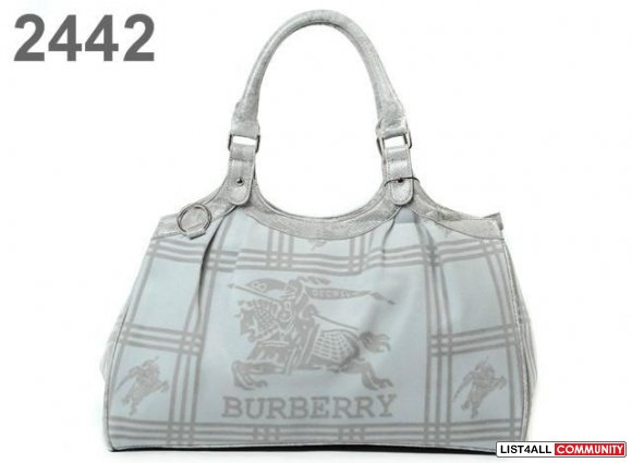 Authentic Burberry Mini Lola Novacheck Barrel Bag - NR! www.kickshoppi