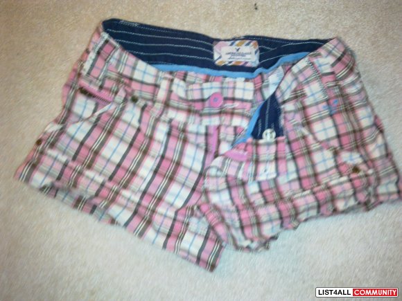 BRAND NEW Authentic American Eagle Plaid Shorts - Size 0