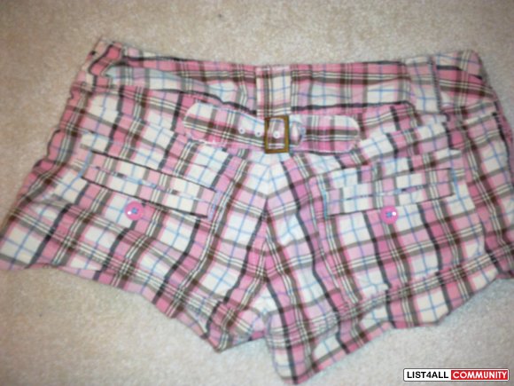 BRAND NEW Authentic American Eagle Plaid Shorts - Size 0