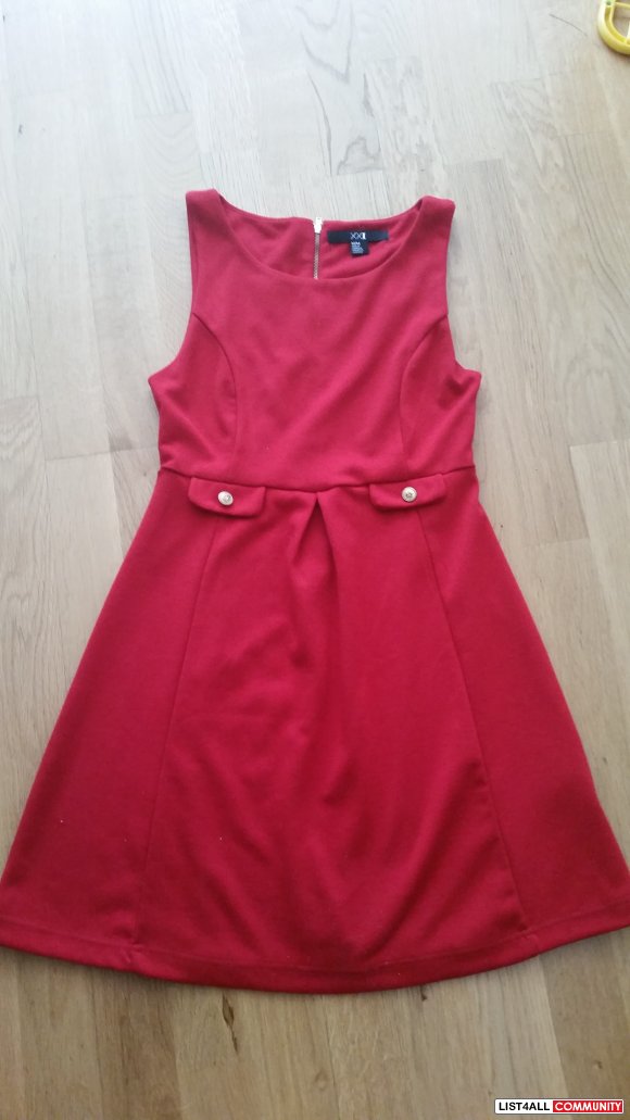 FOREVER 21 RED DRESS SIZE M