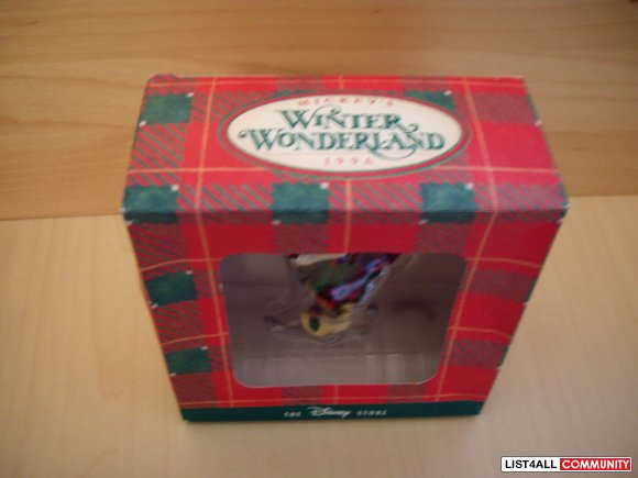 Minnie Mouse 1996 Winter Wonderland Ornament Disney