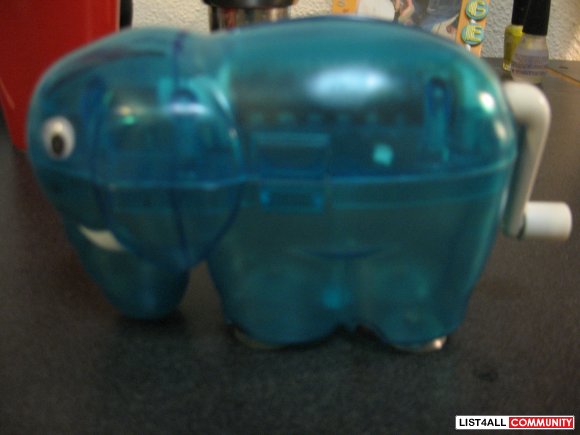 Cute Blue Elephant Pencil Sharpener / Paper Shredder!