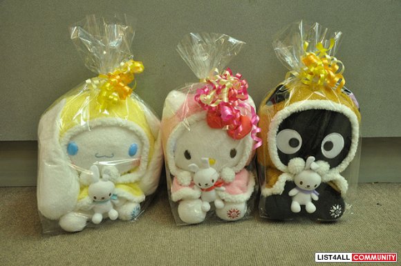 Hello Kitty/Choco Cat/Cinnamoroll Plush Doll (each sold separately)