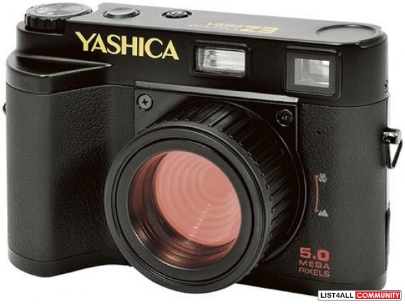 Yashica EZ F521 Digital Lomo Camera (Japan)