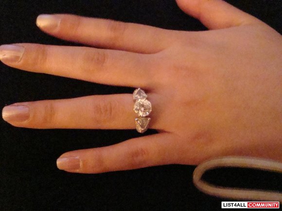 925 Silver Cubic Zirconia Ring. Ring size: 7