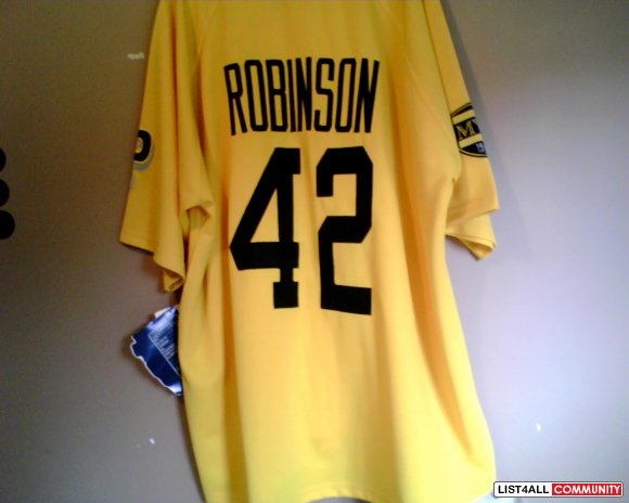 jackie robinson collectible jersey