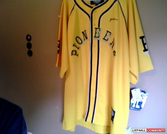 jackie robinson collectible jersey