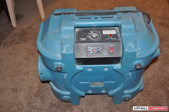 Dri Eaz Hepa DefendAir Scrubber 500.00 - new filter.