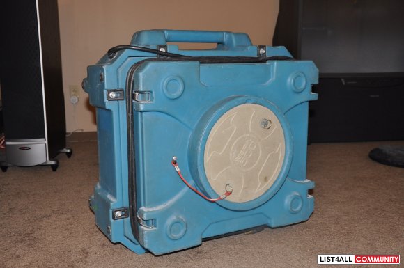 Dri Eaz Hepa DefendAir Scrubber 500.00 - new filter.
