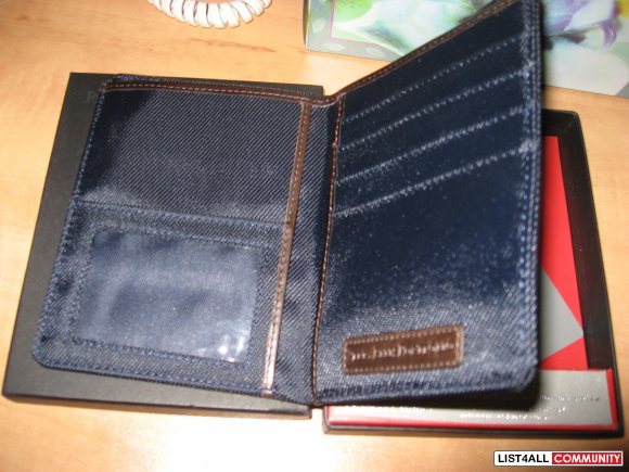 Perry Ellis Portfolio "Genuine Leather" Passport Wallet