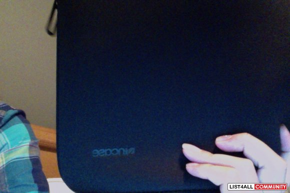 INCASE Macbook pro Case